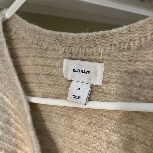 Old Navy Women's Cream Cardigan Sweater - Picture 2 of 3